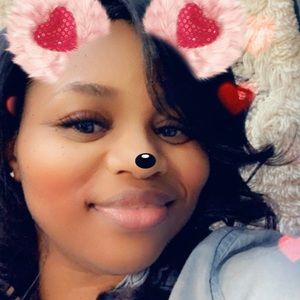 Meet your Posher, Alisha